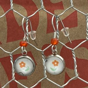 Trader Joe’s earrings 10mm flowers